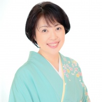 白駒　妃登美（しらこま・ひとみ）