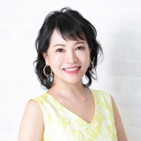 秋竹　朋子（あきたけ・ともこ）