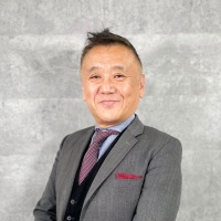 岡田晴彦	（おかだ・はるひこ）