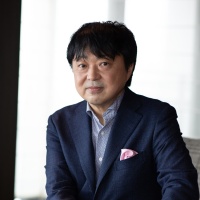 川上 徹也（かわかみ・てつや）