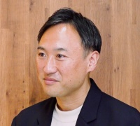 藤井　仰（ふじい・あおぐ）
