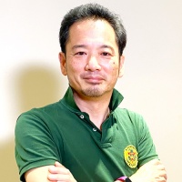 中尾　隆一郎（なかお・りゅういちろう）